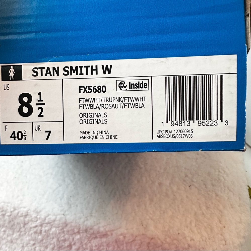 Women’s Adidas Stan Smith Shoes - Picture 11 of 13